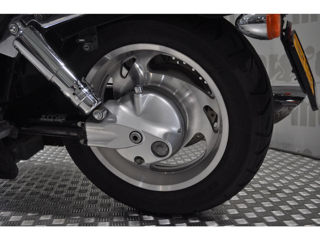 honda - vtx-1800
