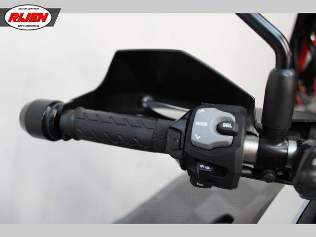 suzuki - v-strom-650-xta