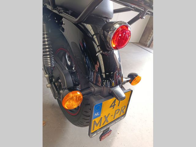 royal-enfield - meteor-350