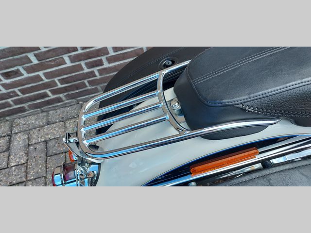 harley-davidson - softail-deluxe-flstn