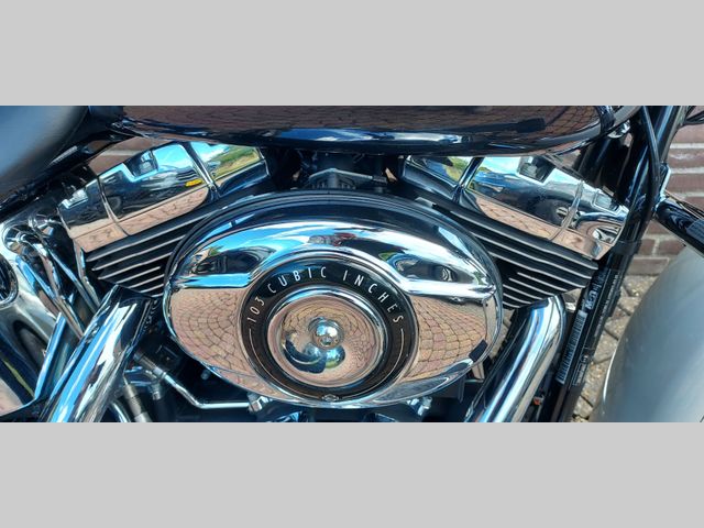 harley-davidson - softail-deluxe-flstn