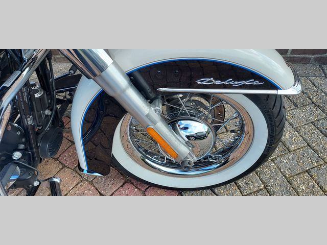 harley-davidson - softail-deluxe-flstn