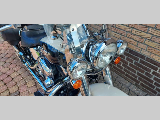 harley-davidson - softail-deluxe-flstn
