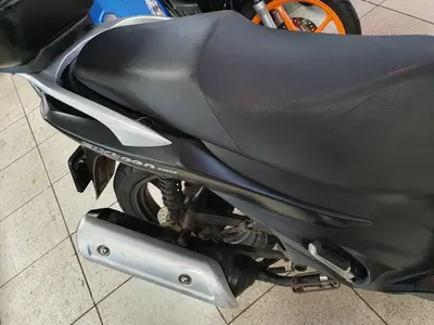 SUZUKI UX 150 – foto 4