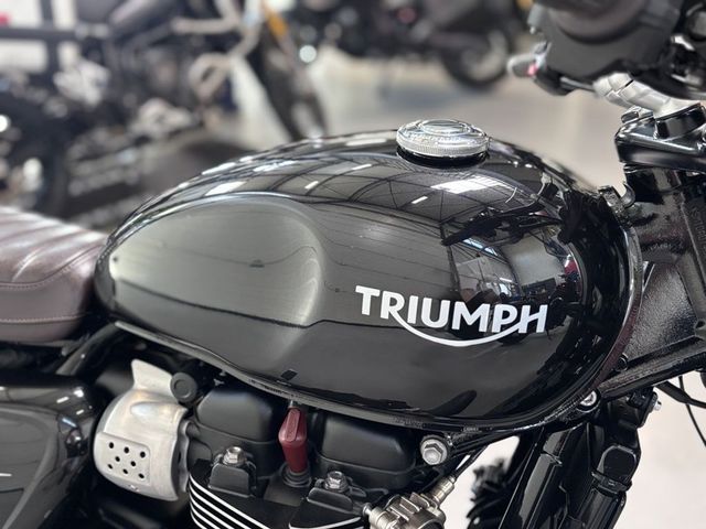 triumph - street-twin