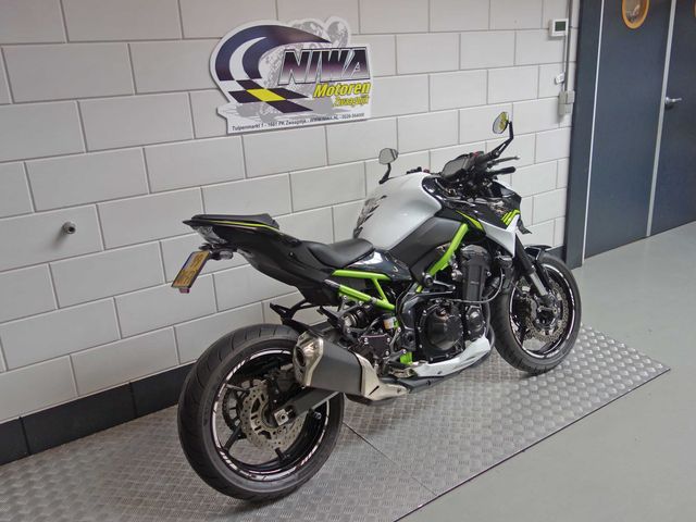 kawasaki - z900
