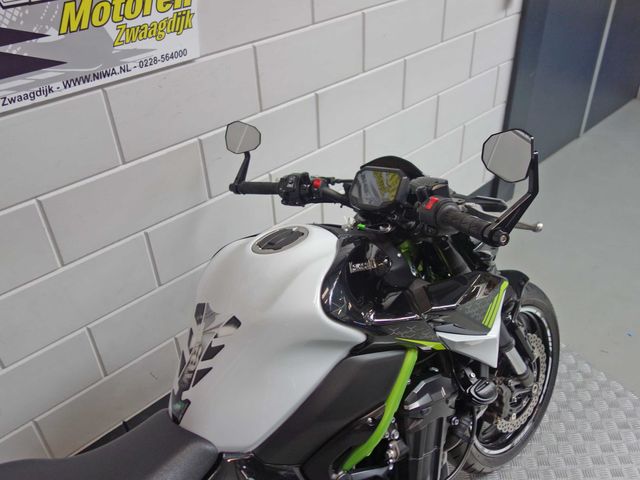 kawasaki - z900