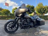HARLEY-DAVIDSON STREET GLIDE SPECIAL FLHXS
