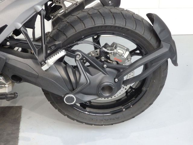 bmw - r-1300-gs