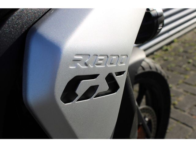 bmw - r-1300-gs