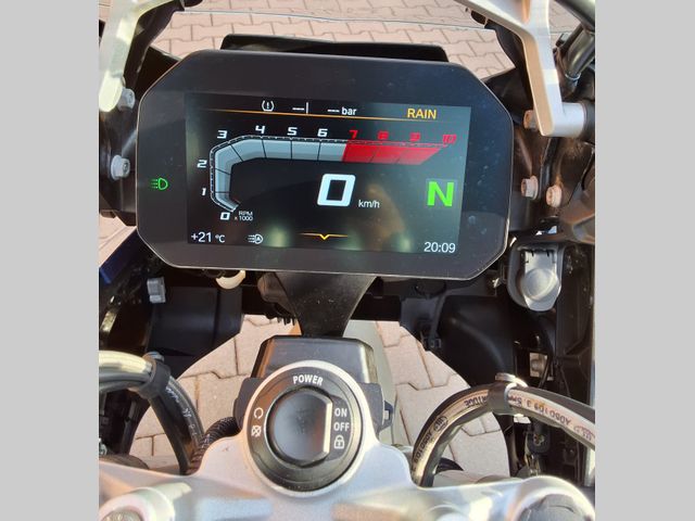 bmw - r-1250-gs-adventure