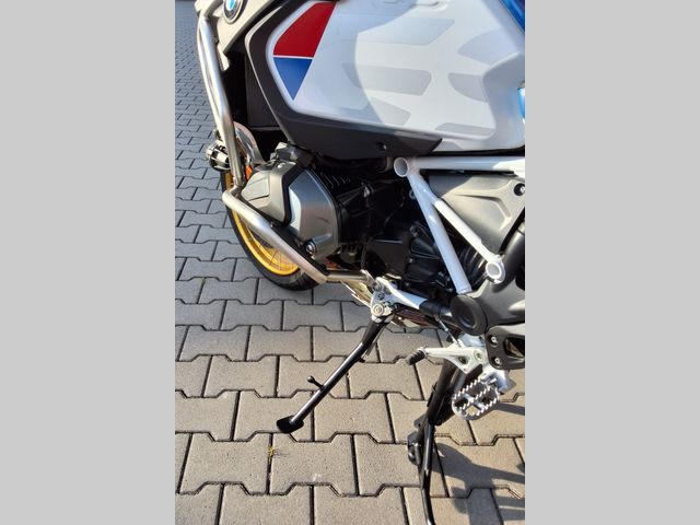 bmw - r-1250-gs-adventure