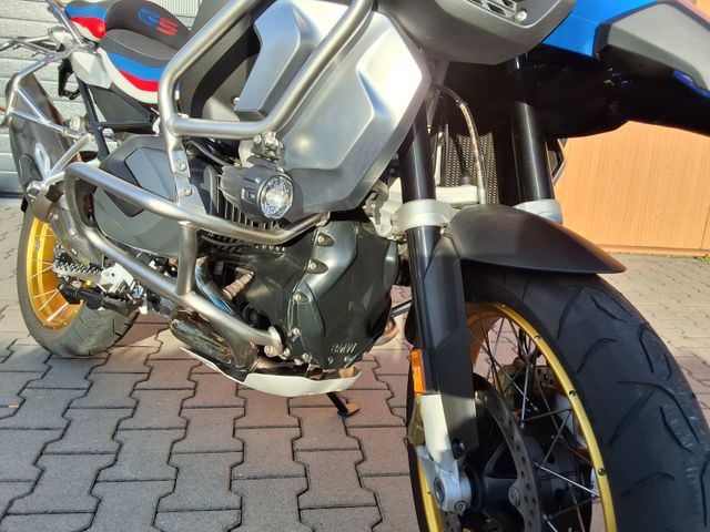 bmw - r-1250-gs-adventure