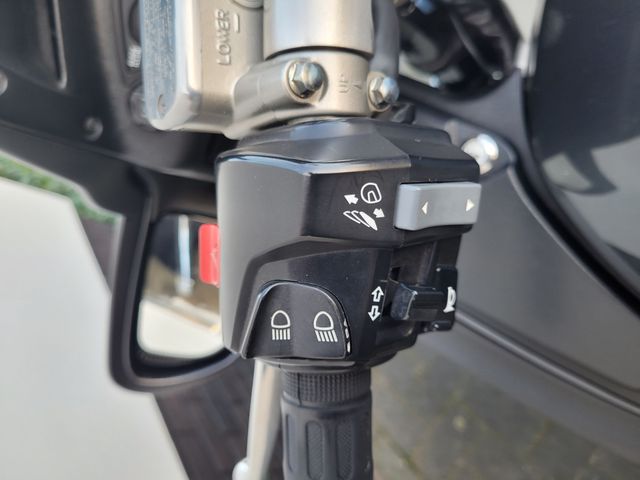 honda - st-1300-pan-european