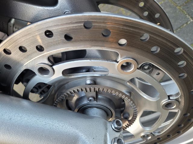 honda - st-1300-pan-european