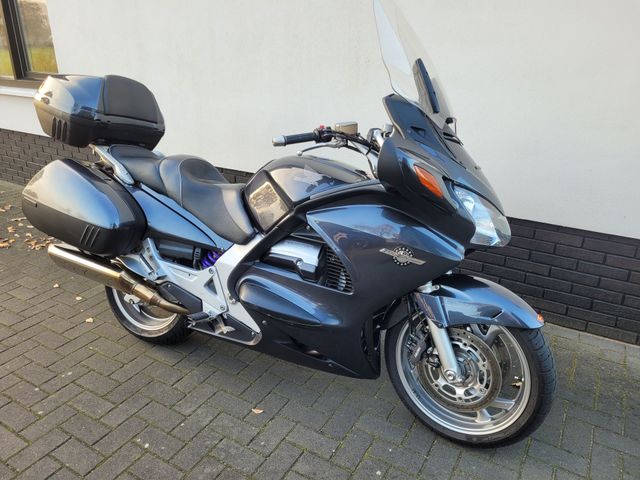 honda - st-1300-pan-european