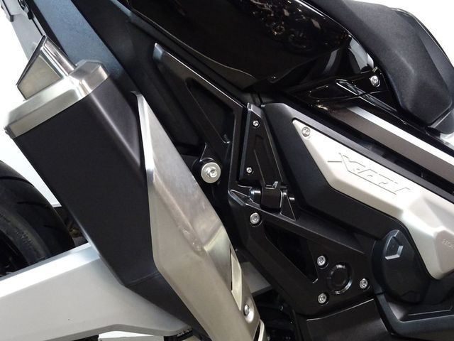 honda - x-adv