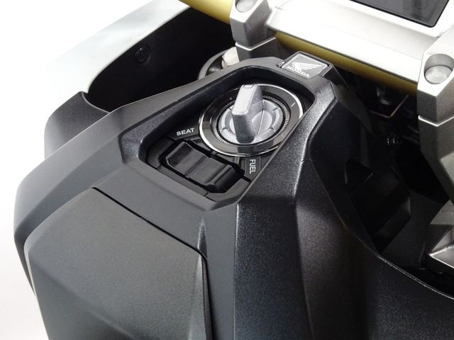honda - x-adv