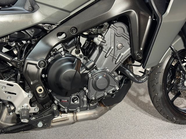 yamaha - tracer-9