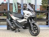 APRILIA SR GT 200
