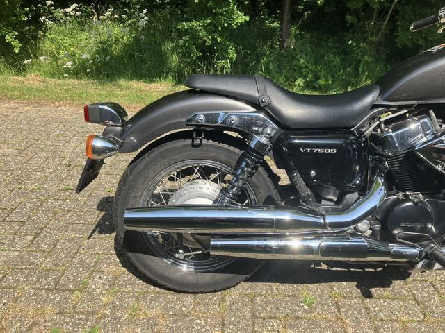 honda - vt-750-s