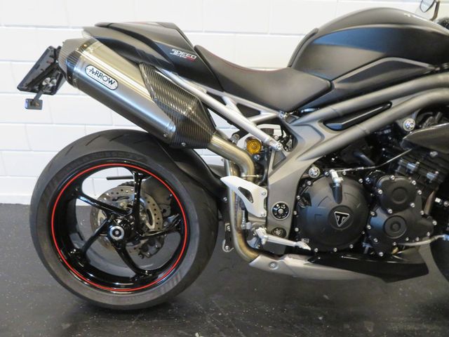 triumph - speed-triple-rs