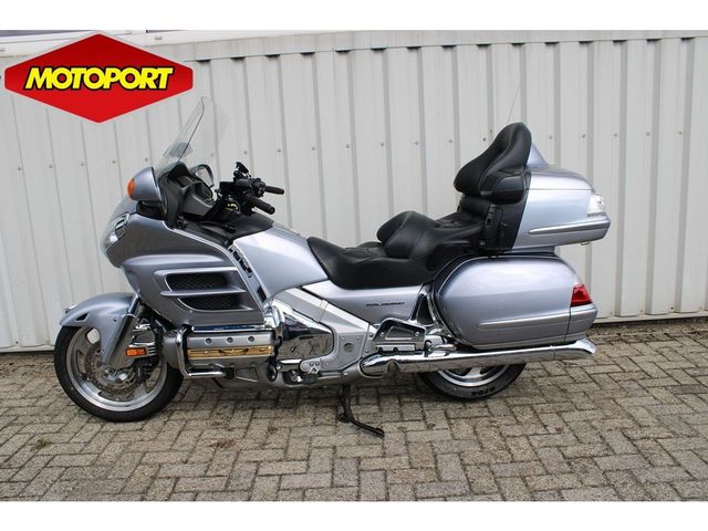 honda - gl-1800-goldwing-abs