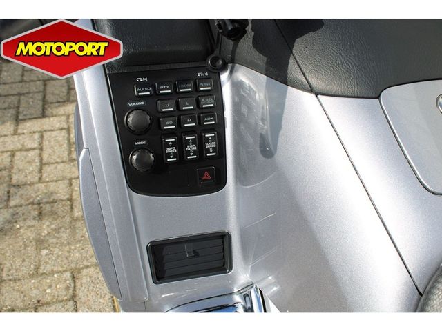 honda - gl-1800-goldwing-abs