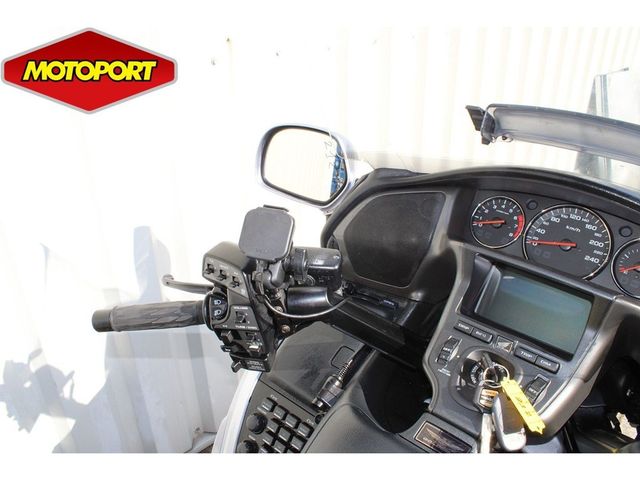 honda - gl-1800-goldwing-abs