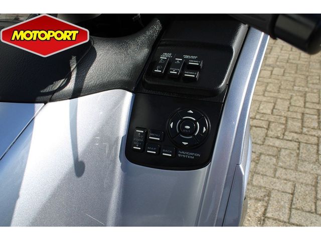 honda - gl-1800-goldwing-abs