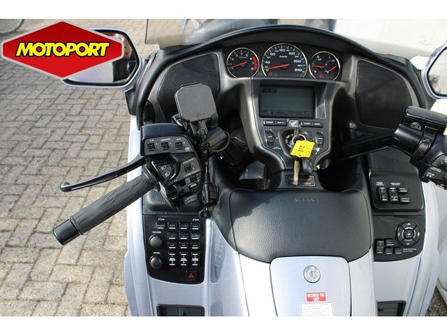 honda - gl-1800-goldwing-abs