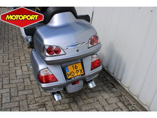 honda - gl-1800-goldwing-abs