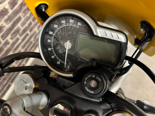 triumph - scrambler-400-xc