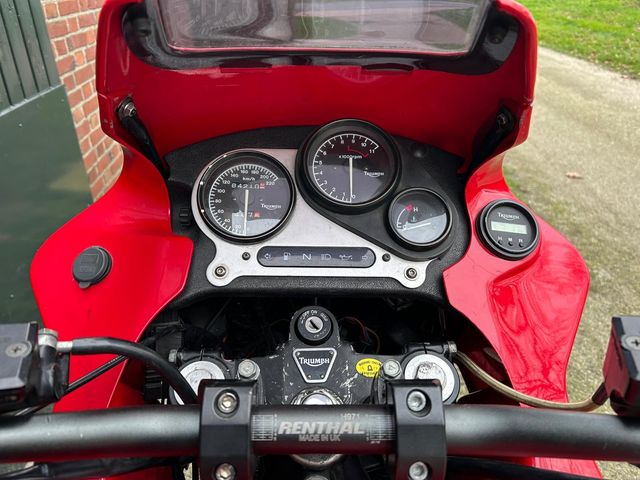 triumph - tiger-900