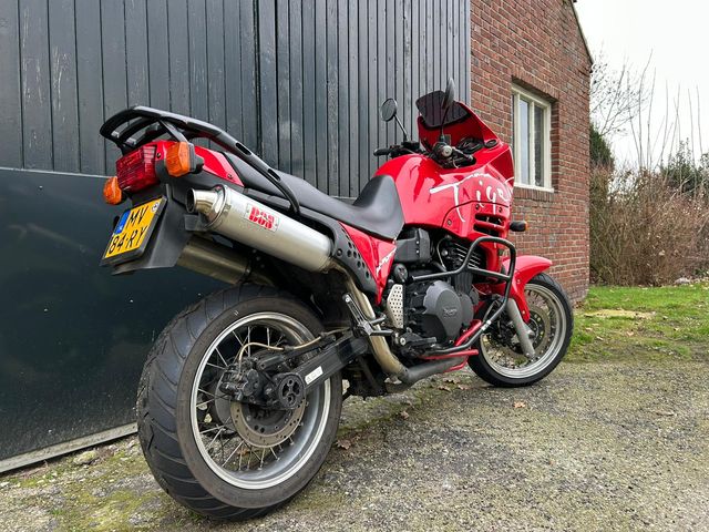 triumph - tiger-900