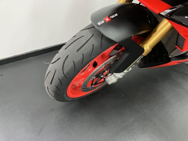 aprilia - tuono--v4-1100-factory