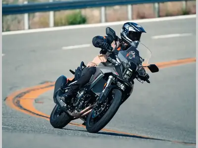 SUZUKI V-STROM 800 – foto 4