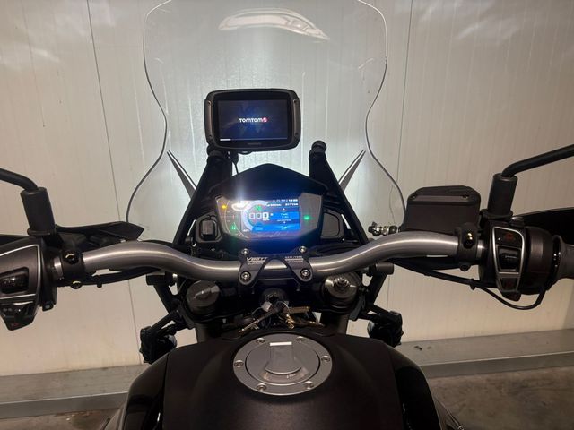 moto-guzzi - v-85-tt-guardia-d-onore-850