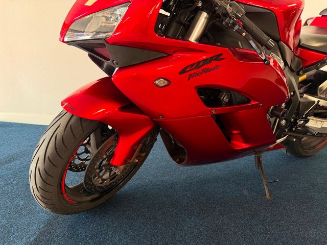 honda - cbr-1000-rr-fireblade