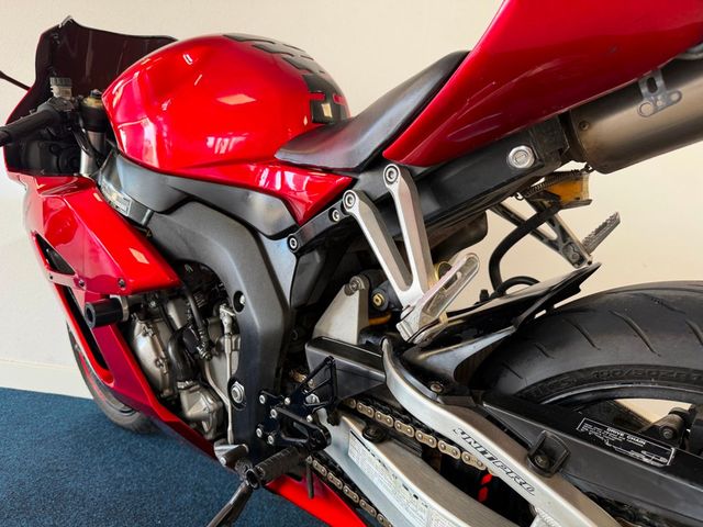 honda - cbr-1000-rr-fireblade