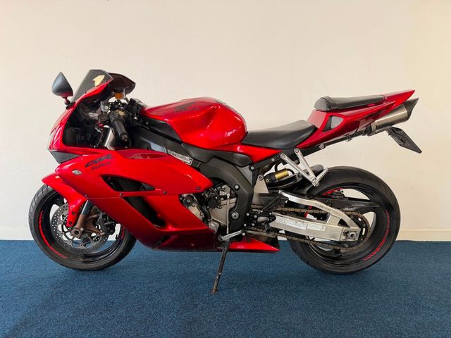 honda - cbr-1000-rr-fireblade