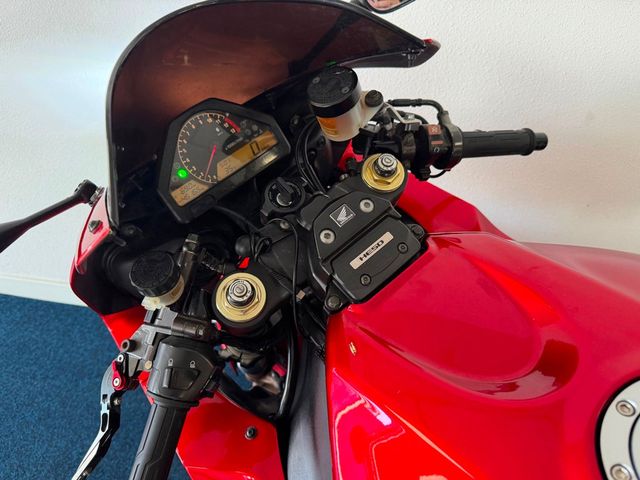 honda - cbr-1000-rr-fireblade