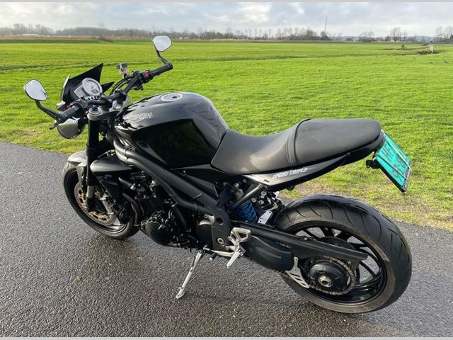 triumph - speed-triple-1050