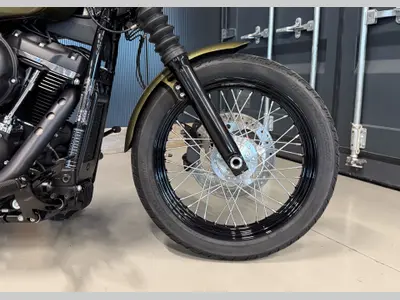 HARLEY-DAVIDSON STREET BOB 107 – foto 4