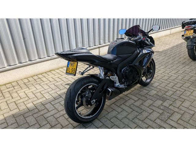suzuki - gsx-r-750
