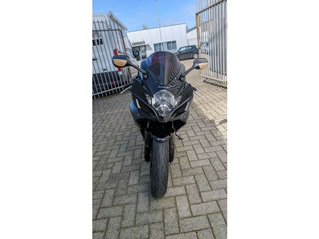 suzuki - gsx-r-750