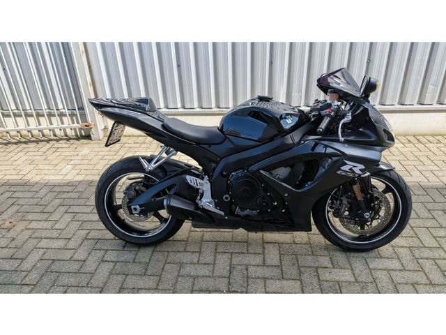 suzuki - gsx-r-750