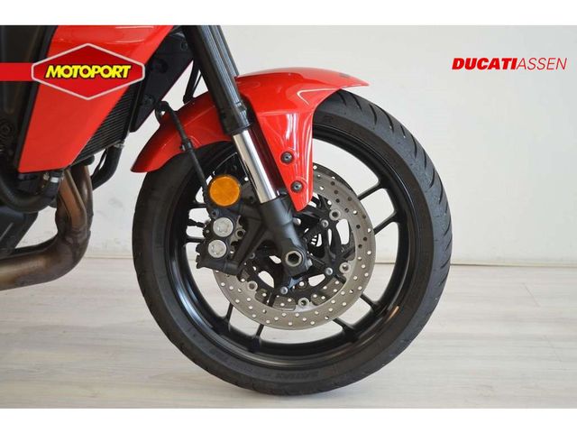 yamaha - tracer-9