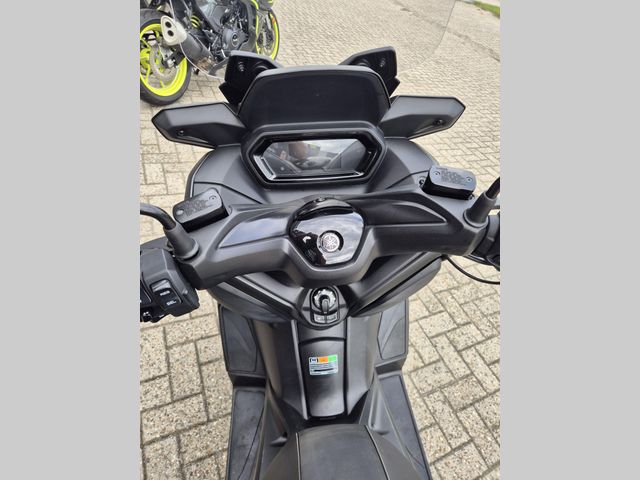 yamaha - x-max-300-abs