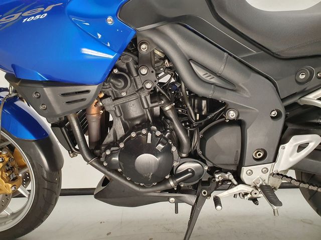 triumph - tiger-1050